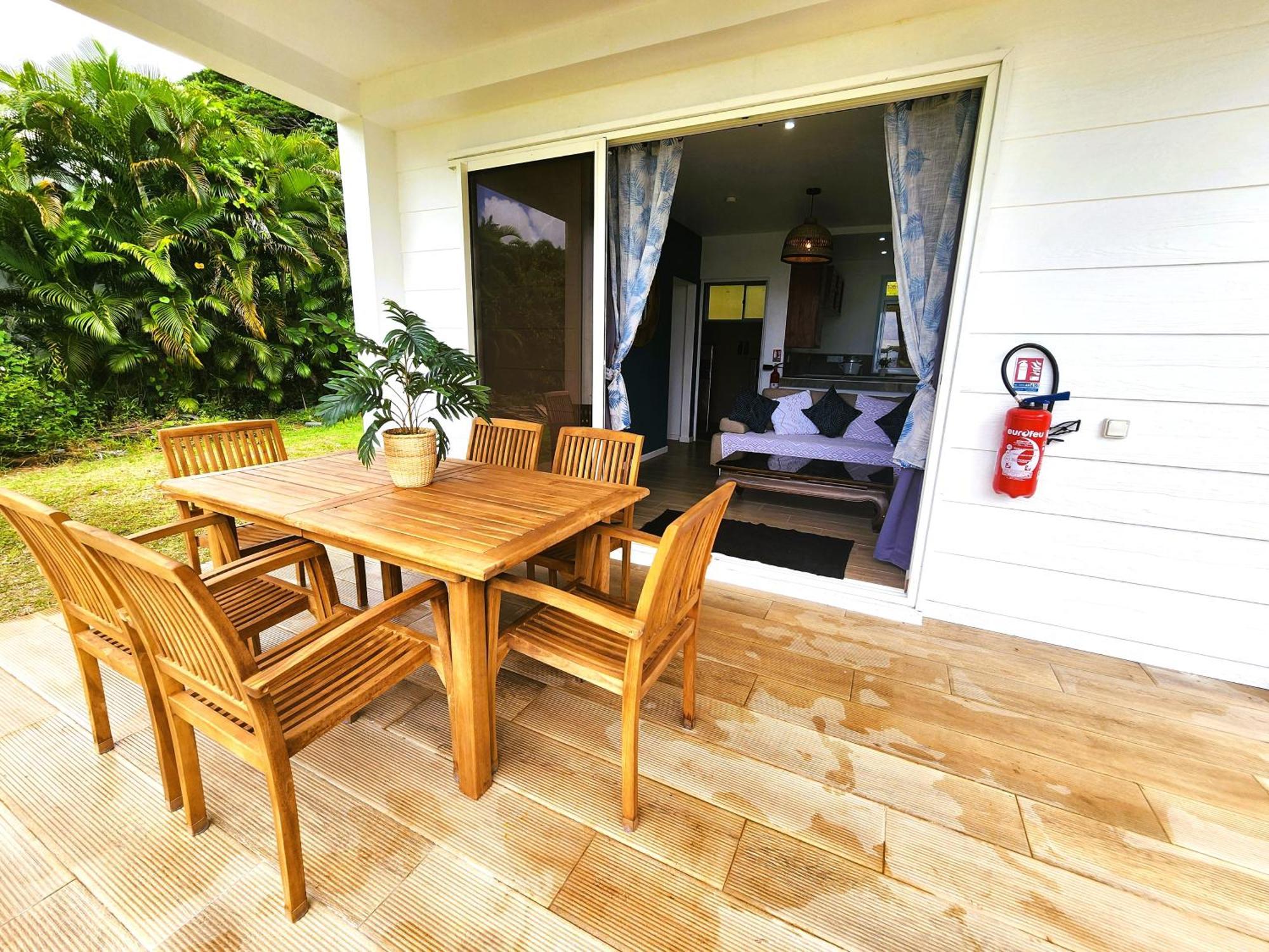 Duplex En Bord De Mer Fare Tahitea Pension Taputapuapea Екстер'єр фото